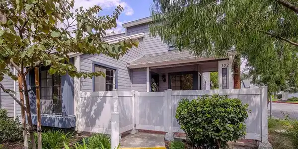 302 Monroe Court