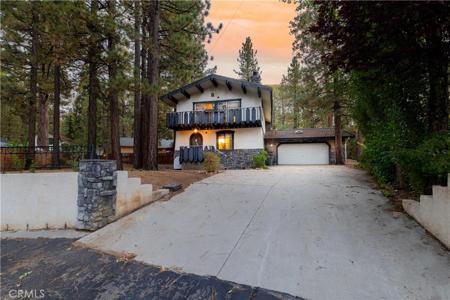 41819 41819 Chalet