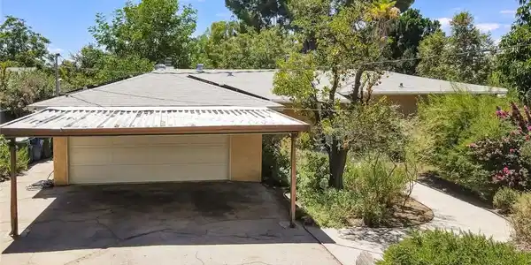 21724 Chatsworth Street