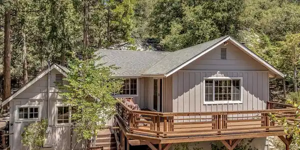25280 Azalea Drive
