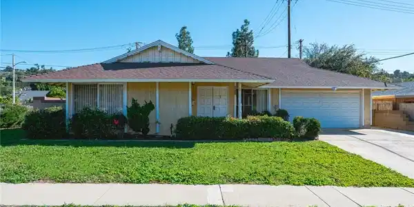 2632 Castle Rock