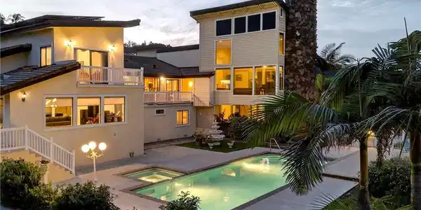 2216 Turnbull Canyon