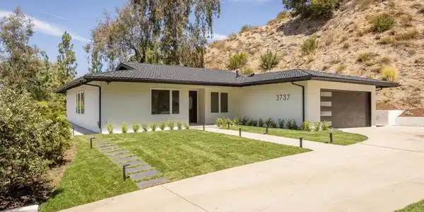 3737 San Augustine Drive