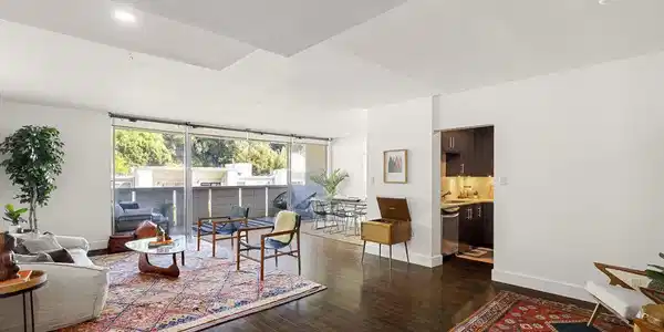 8787 Shoreham Drive