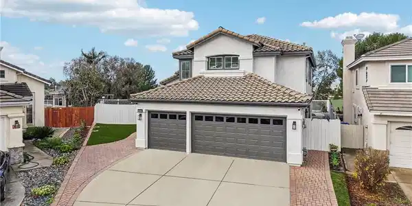 4885 Baroque Terrace