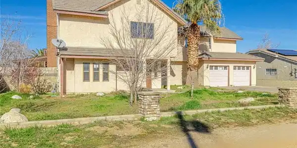 4835 W Avenue M6