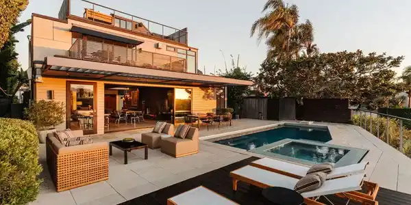 721 Adelaide Place