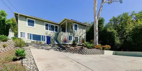 8648 Alpine Ave