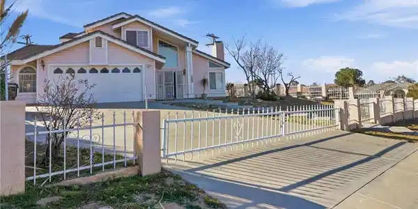 14260 Meadow Grove