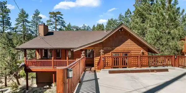 446 Shady Lane