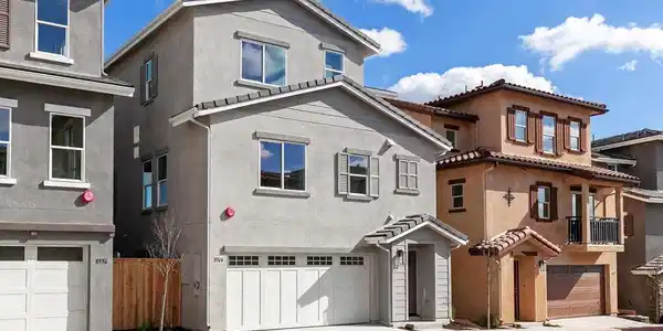 8564 Vista Azul Pl