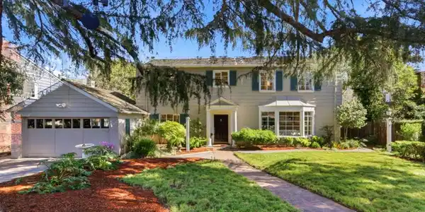 309 Crest Drive