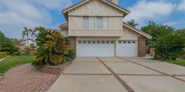 2800 S El Tesoro
