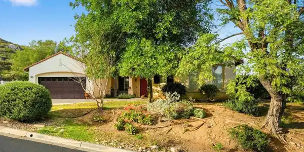 23322 Nuevo Mundo Drive