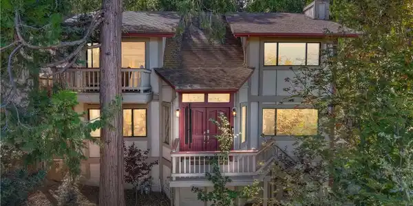 242 Weisshorn Drive