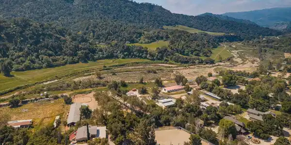 10562 Creek Road