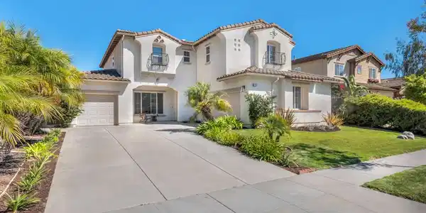 120 Via Pacifica
