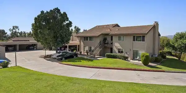17347 Plaza Maria