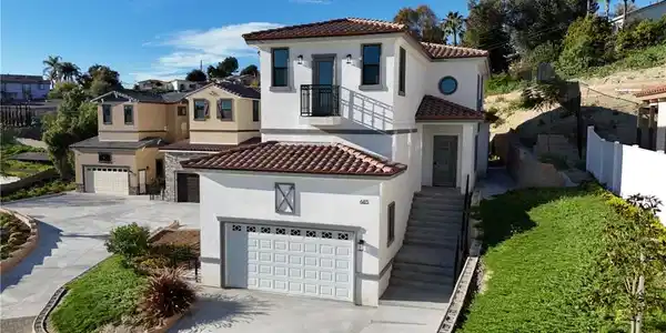 685 Castlehill Drive