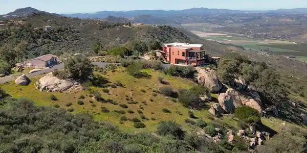 19210 Highland Hills Drive