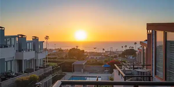 444 Calle Miramar