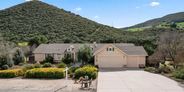 45126 Palomino Road