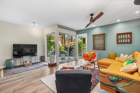 1552 S Camino Real
