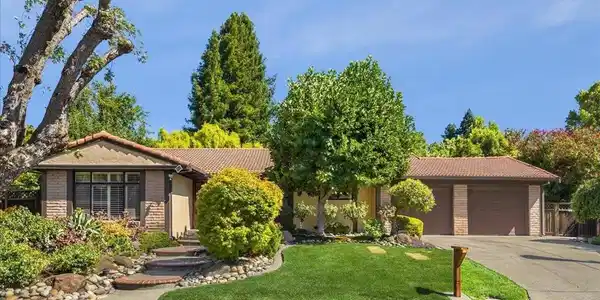 112 Baldwin Dr