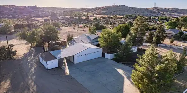 5772 Arrowhead Lake Road