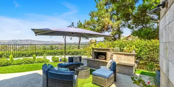 27507 Via Sequoia