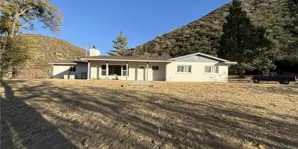 42930 Lake Hughes Road