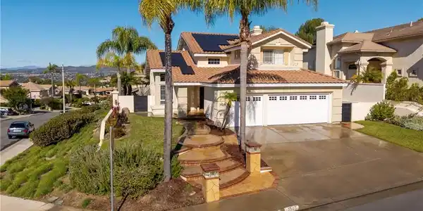 7505 E Toyon