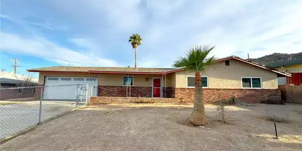 12145 Lakeview Drive