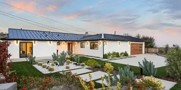 978 Colina Vista