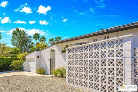 2211 N Starr Road