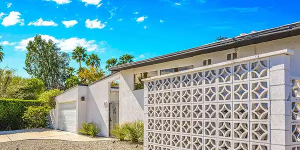 2211 N Starr Road