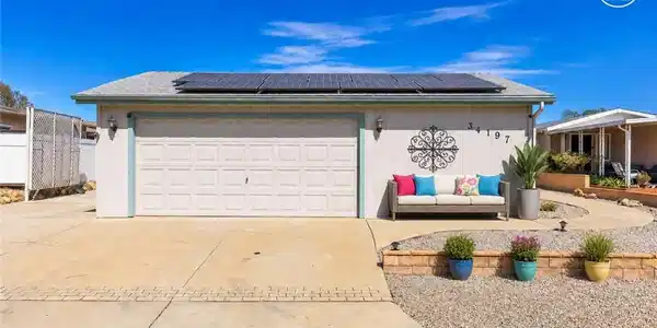 34197 Olive Grove