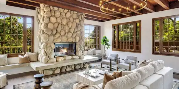 561 Alta Vista Drive