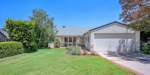 13841 Valley Vista Boulevard