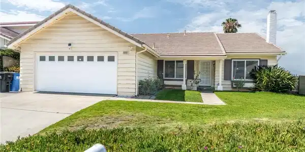 20995 Glenbrook Dr