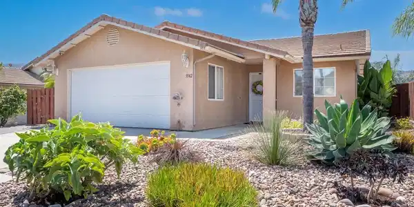 9142 Sesi Lane