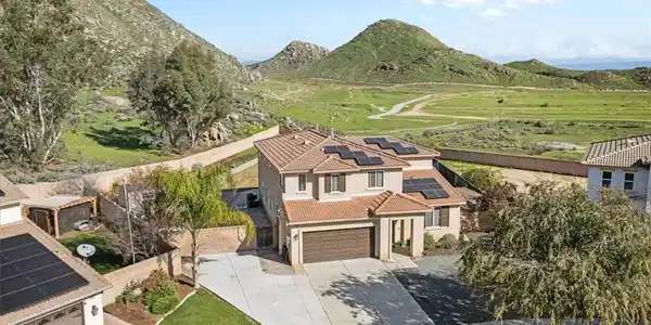 5862 Parkside