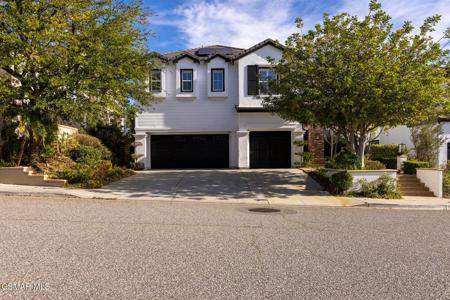 912 Blackbourne