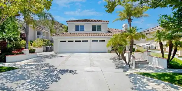 1594 Dominguez Ranch