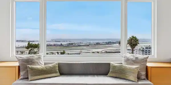 1295 W Redwood St