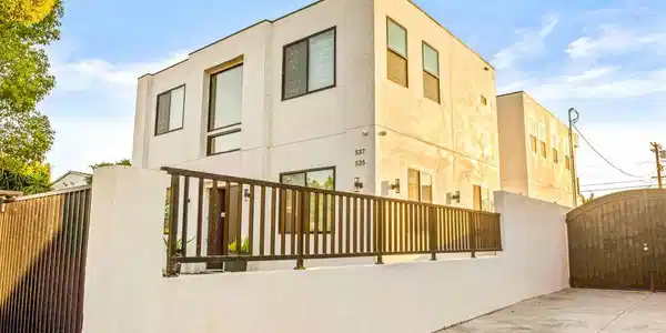 535 N Formosa Avenue