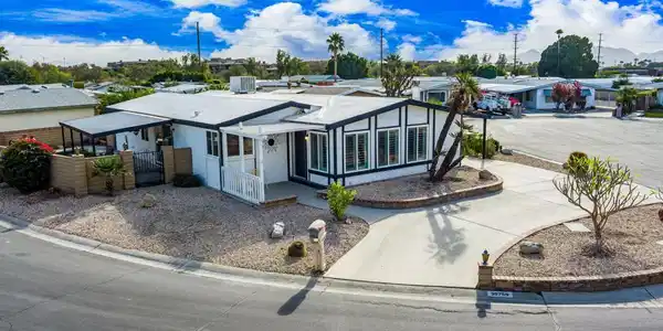 39759 Manzanita Drive