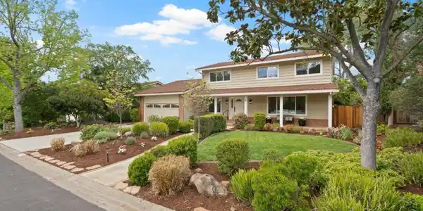 135 Belvue Drive
