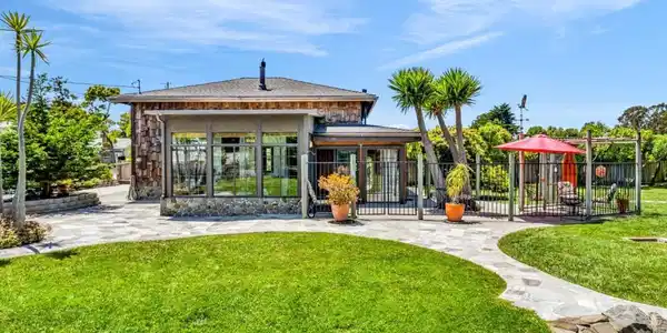 575 Dolores Avenue