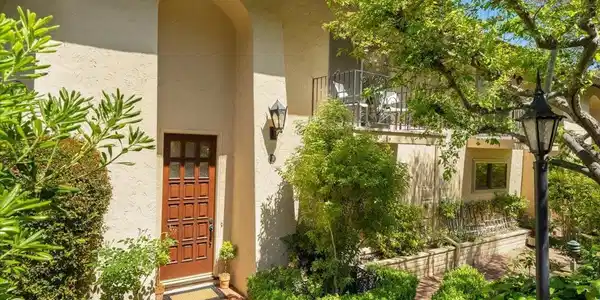 18400 Overlook Road